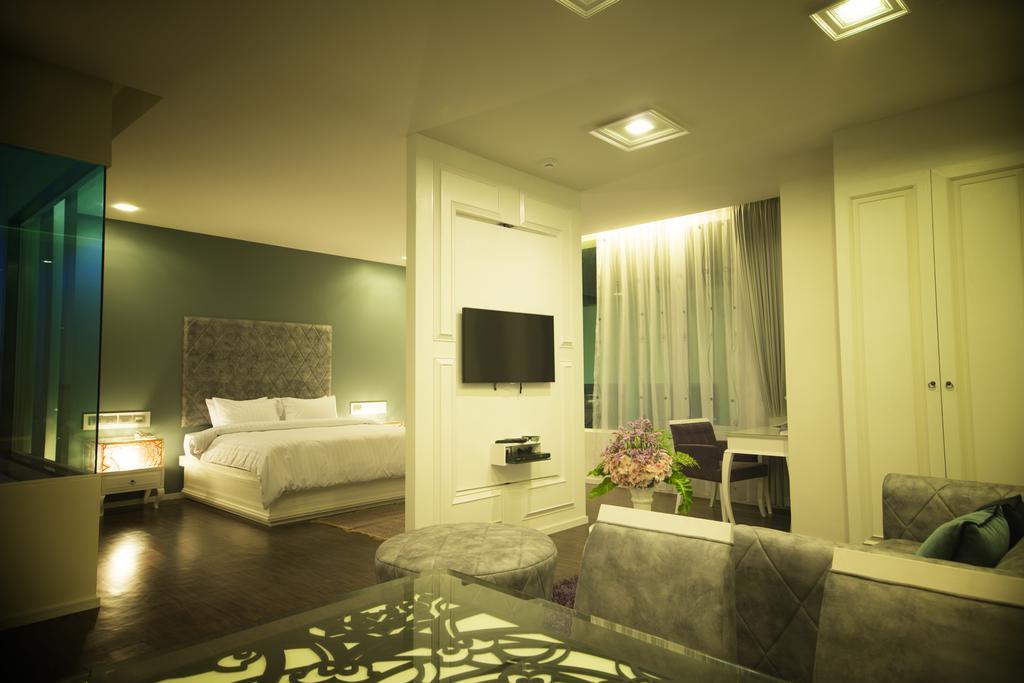 The Beverly Hills Hotel Nakhonratchasima Exteriér fotografie