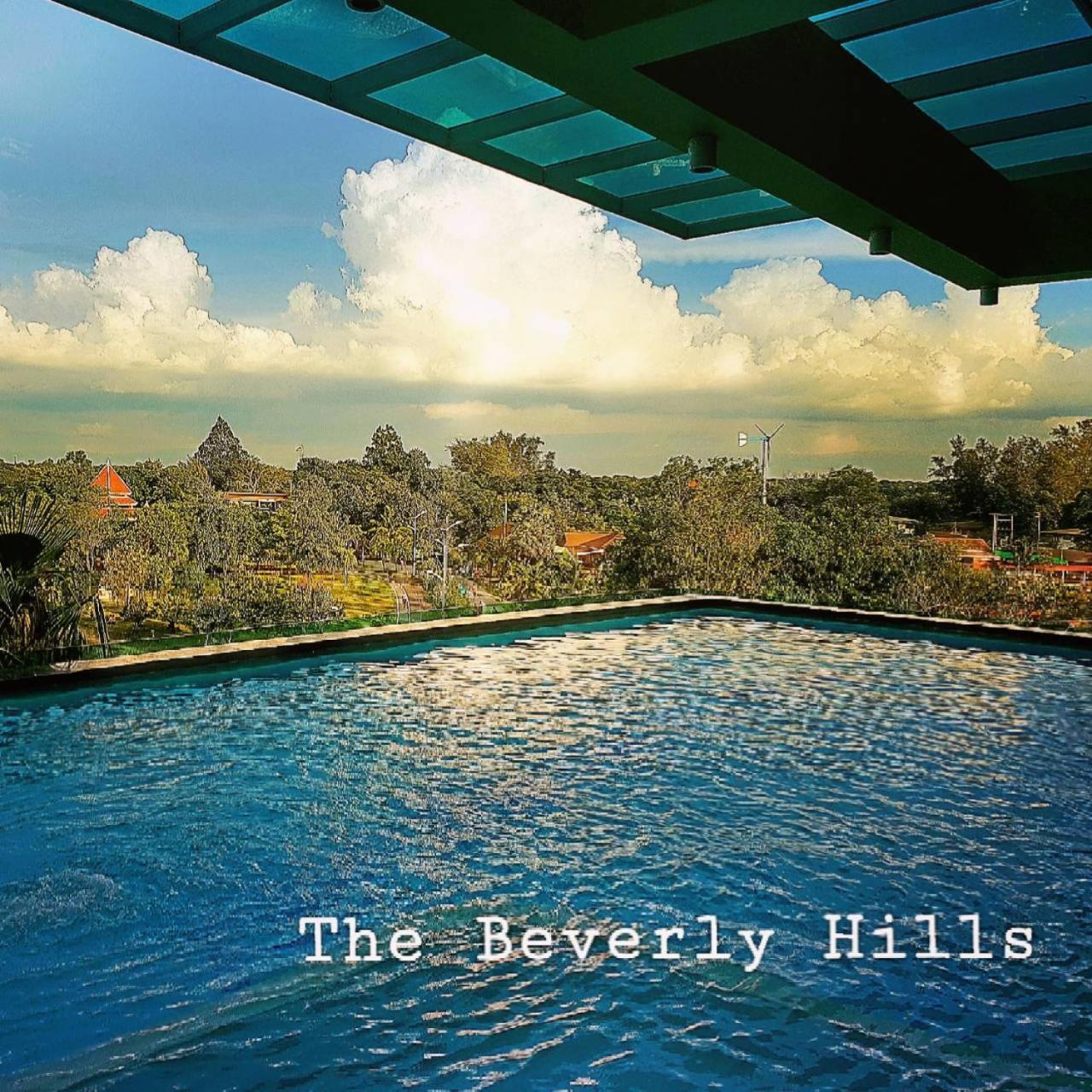 The Beverly Hills Hotel Nakhonratchasima Exteriér fotografie