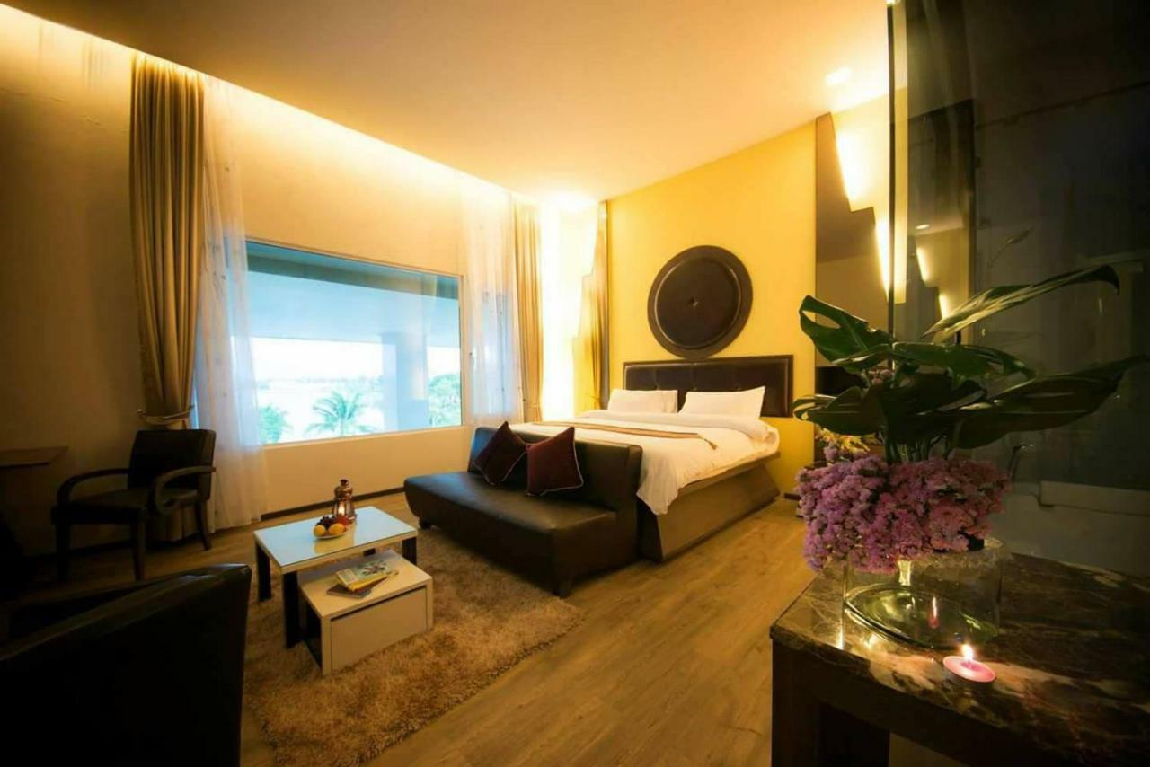 The Beverly Hills Hotel Nakhonratchasima Exteriér fotografie